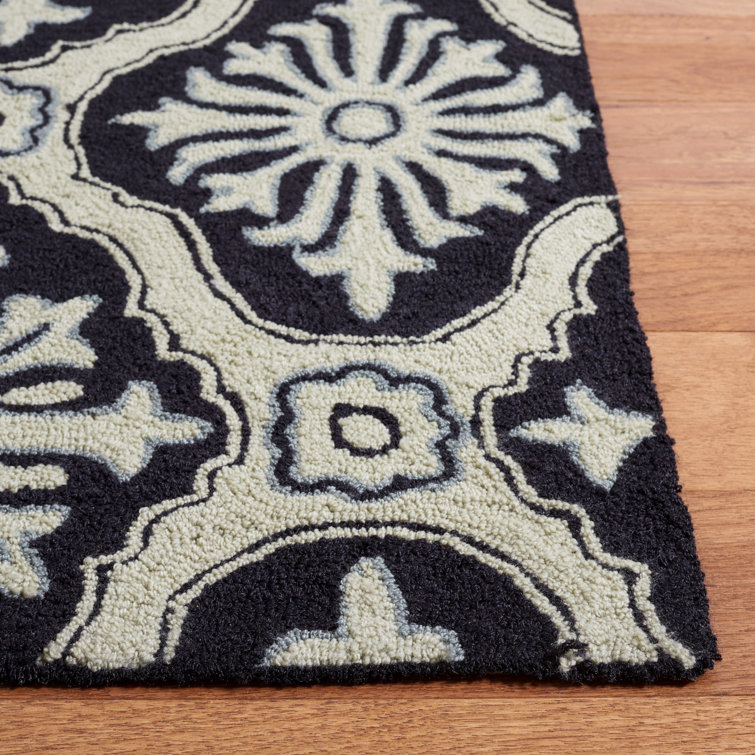 Black and Cream Hand-Hooked Geometric Area Rug 5' x 8'