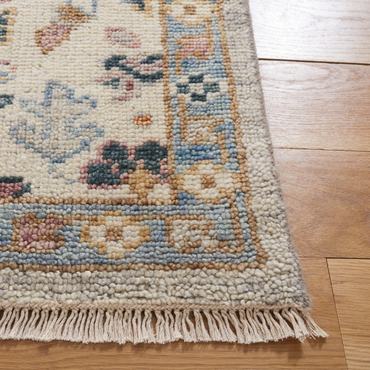 Traditional Hand-Knotted Red Wool and Cotton Area Rug 8' x 10'
