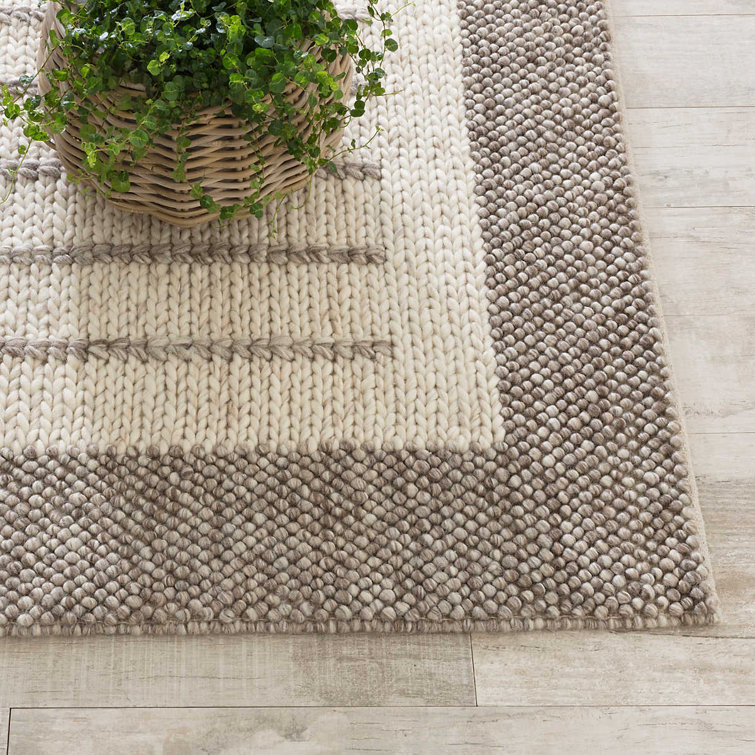 Handwoven Gray and White Geometric Wool Rug 3' x 5'
