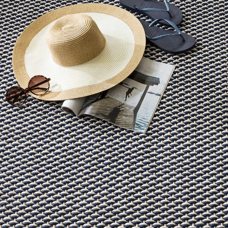 Navy and Ivory Geometric Hand-Braided 2' x 3' Rug