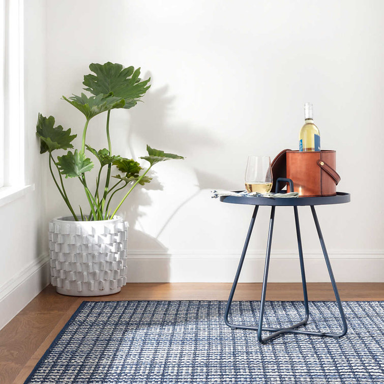 Coco Blue Checkerboard Handwoven Indoor/Outdoor Rug 2' x 3'