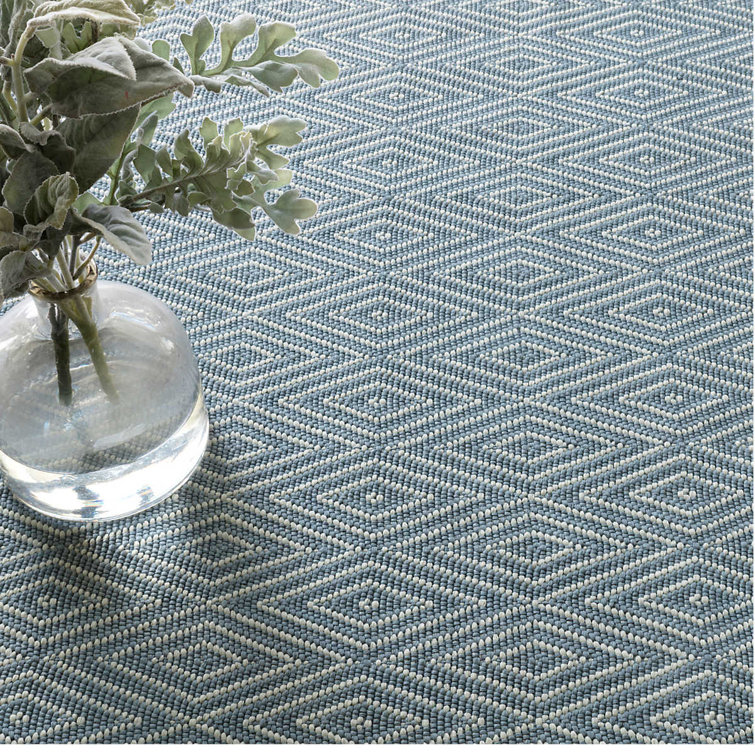Denim and White Diamond Handwoven Indoor/Outdoor Rug 2.5ft x 8ft