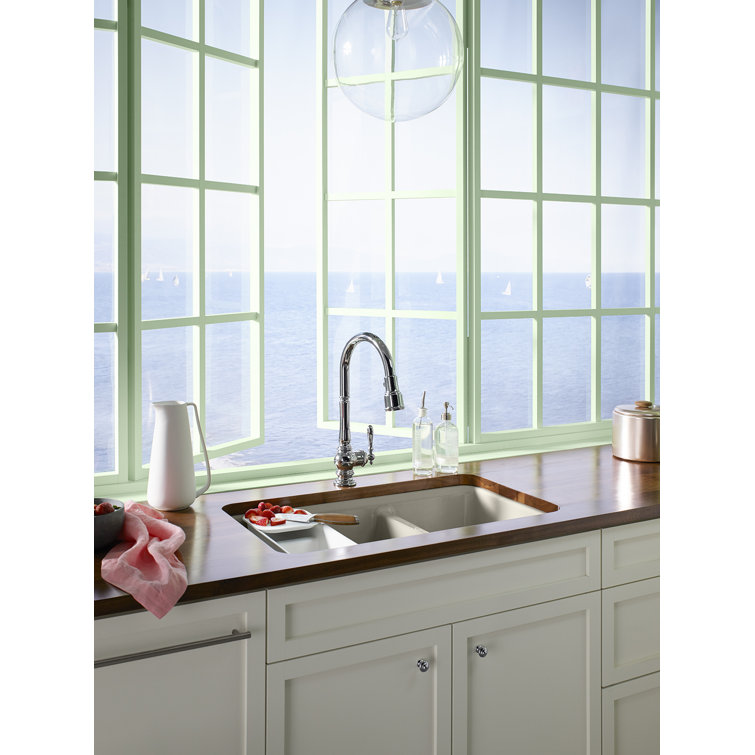 Vibrant French Gold Pull-Down Kitchen Faucet with Sprayhead
