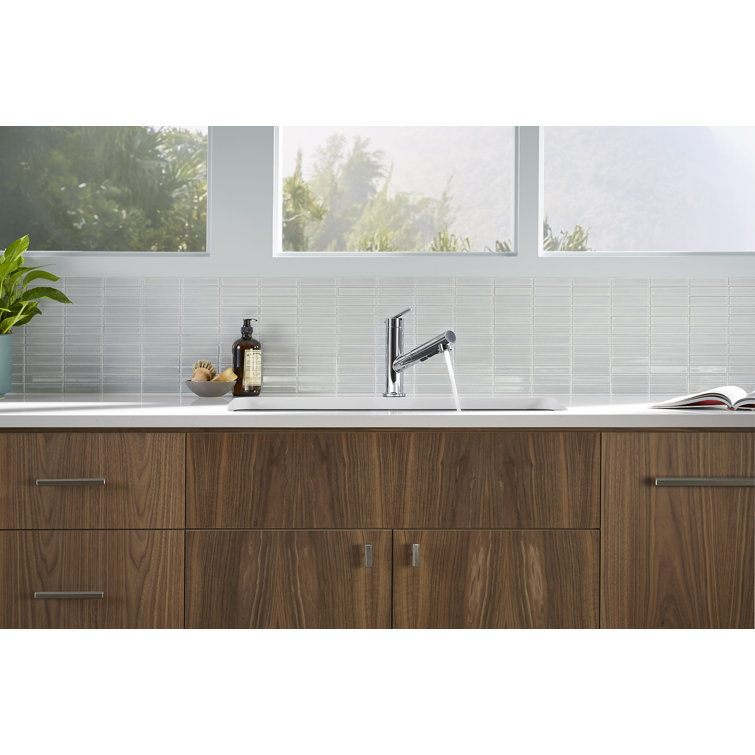 Crue Polished Chrome Single-Handle Pull-Out Kitchen Faucet