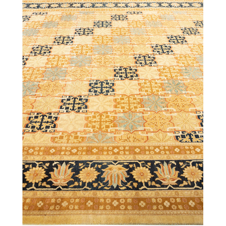 Sitara Hand-Knotted Ivory Wool 8' x 10' Geometric Area Rug with Fringe