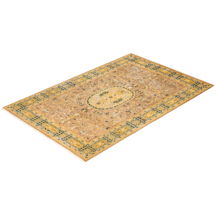 Hand-Knotted Traditional Wool 6' x 9' Area Rug in Brown