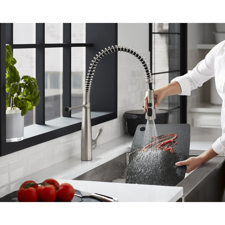 Stainless Steel Semi-Professional Kitchen Faucet with Pull-Out Spray
