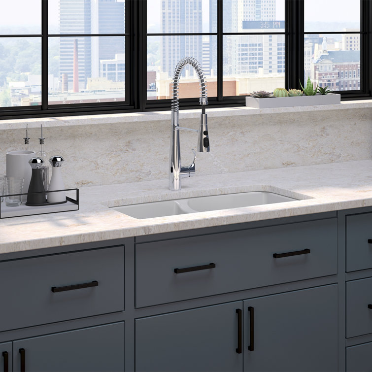 Polished Chrome Semi-Professional Kitchen Faucet with Pull-Out Spray
