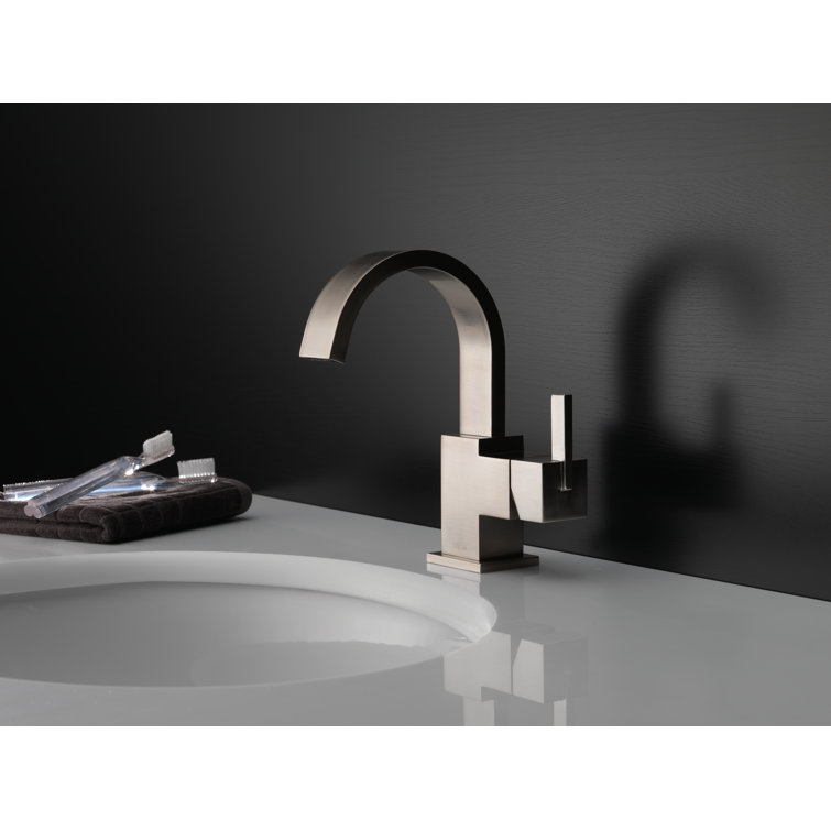Vero Single Hole Bathroom Faucet with Drain Assembly, Single Handle Bathroom Sink Faucet