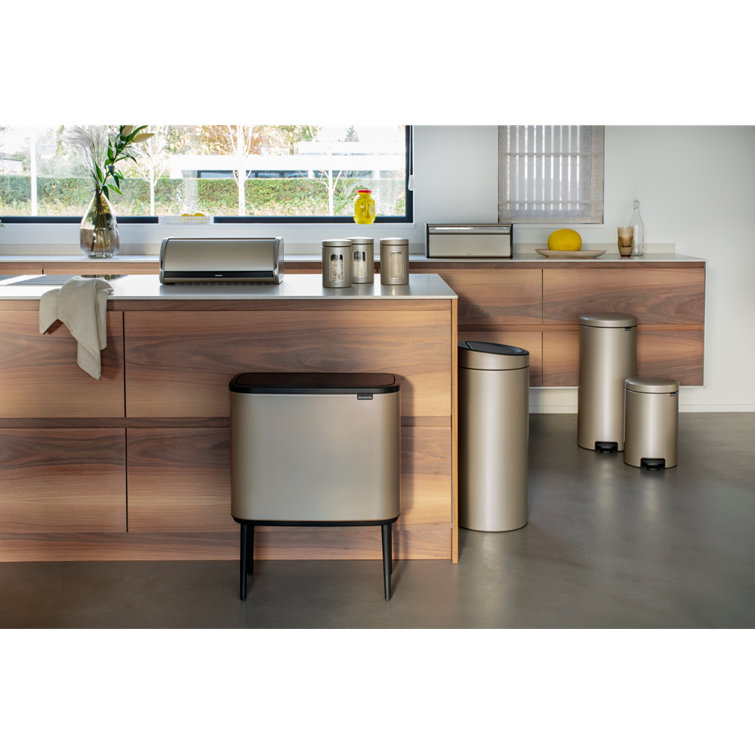Metallic Gold 9.5 Gallon Fingerprint Resistant Kitchen Trash Can