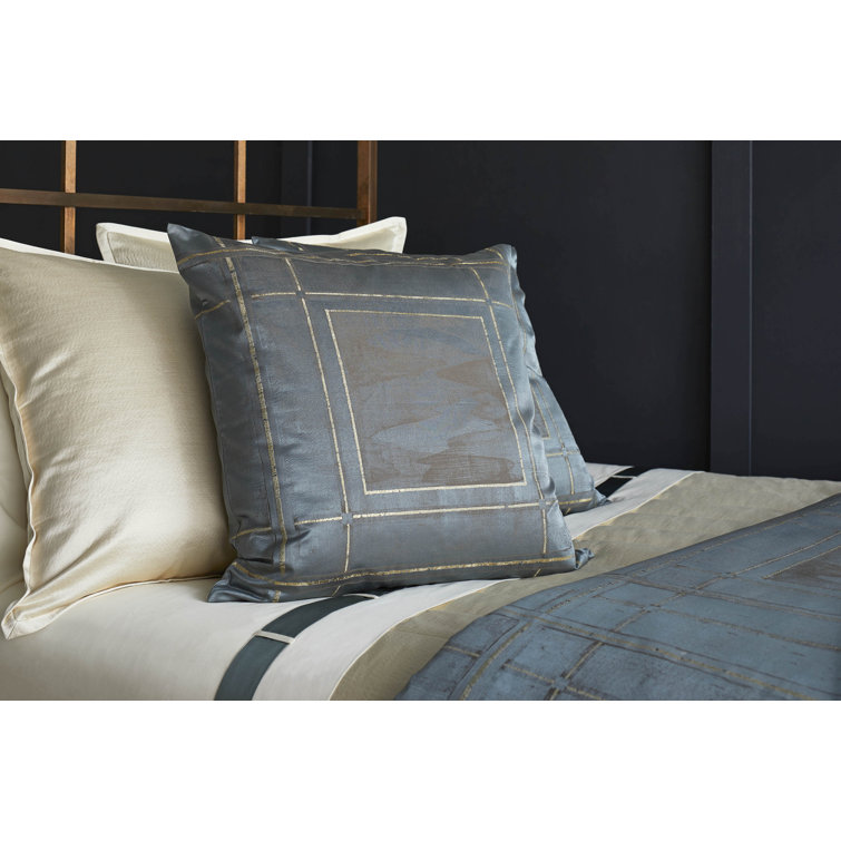 Gilded River Flow Polyester 106''x52'' Reversible Throw