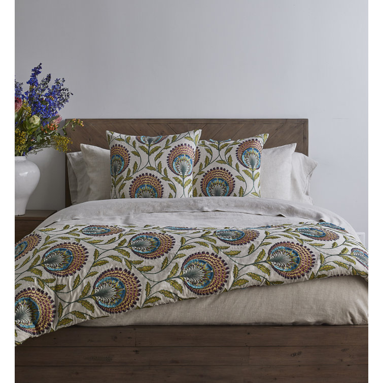 Tavus Peacock-Inspired Reversible Padded Throw 96"x50" - Green/Multi