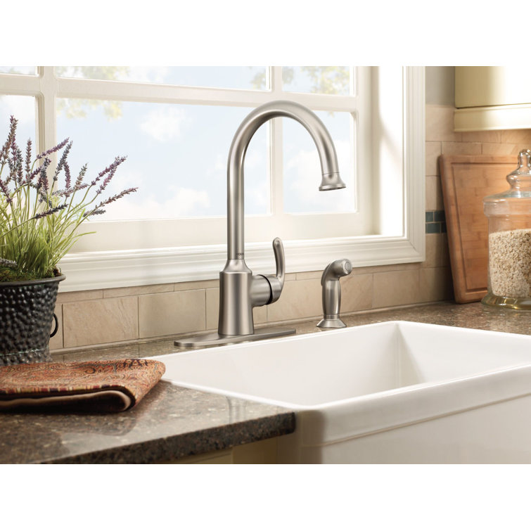 Stainless Steel Single Handle Kitchen Faucet with Pull-out Spray