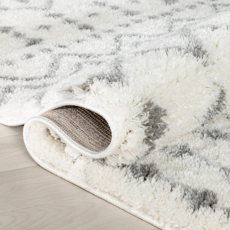 Celeste Ivory Shag Diamond Pattern Area Rug, 3'11" x 5'3"