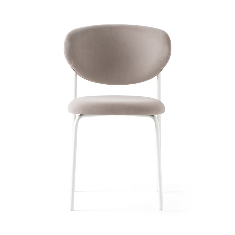 Sand Matt Optic White Cozy Metal Upholstered Chair