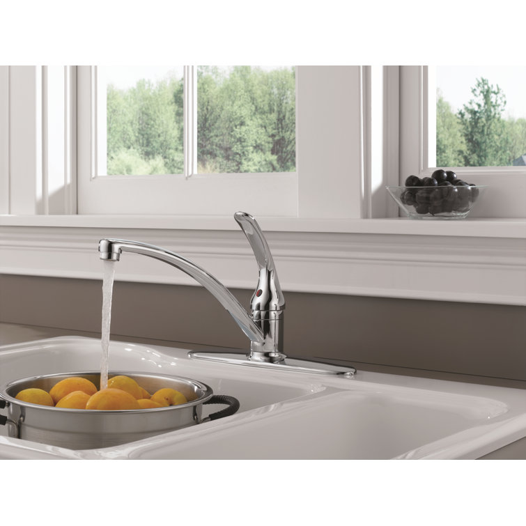 Chrome Single-Handle Kitchen Sink Faucet with 3-Hole Installation