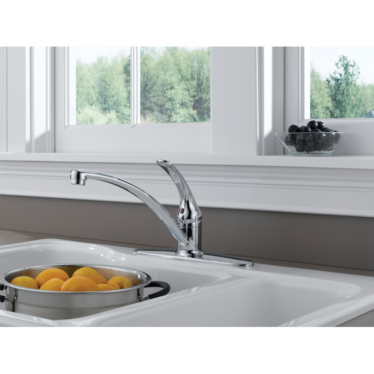 Chrome Single-Handle Kitchen Sink Faucet with 3-Hole Installation