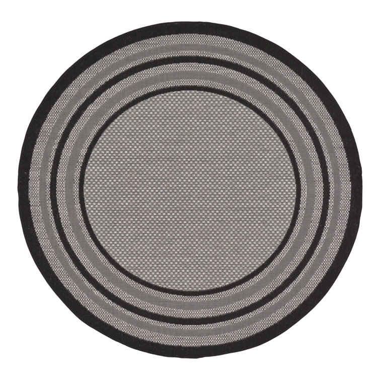 Gray Synthetic 6' Round Outdoor Easy-Care Rug