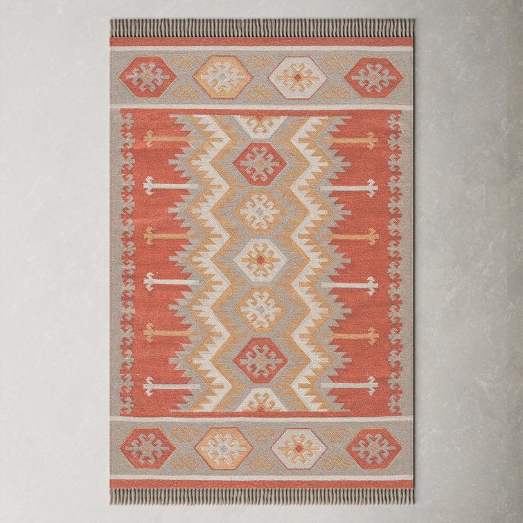 Handwoven Orange and Beige Medallion Synthetic Rug 3'6" x 5'6"