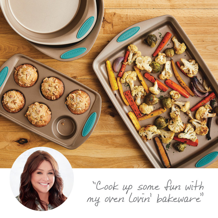 Latte Brown Nonstick 4-Piece Bakeware Set with Agave Blue Grips