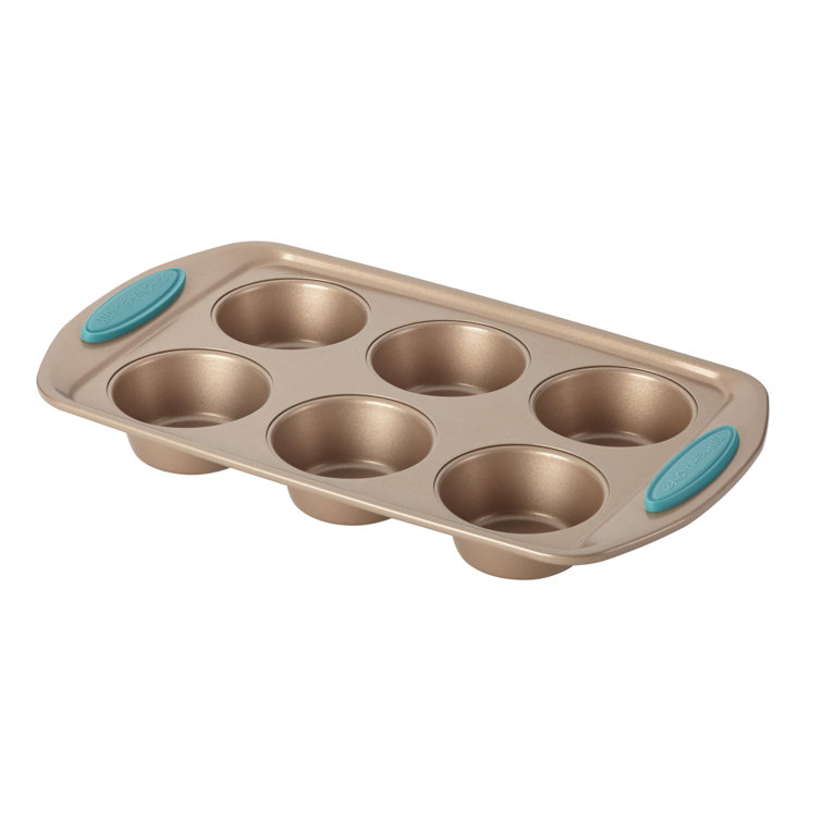 Latte Brown Nonstick 4-Piece Bakeware Set with Agave Blue Grips