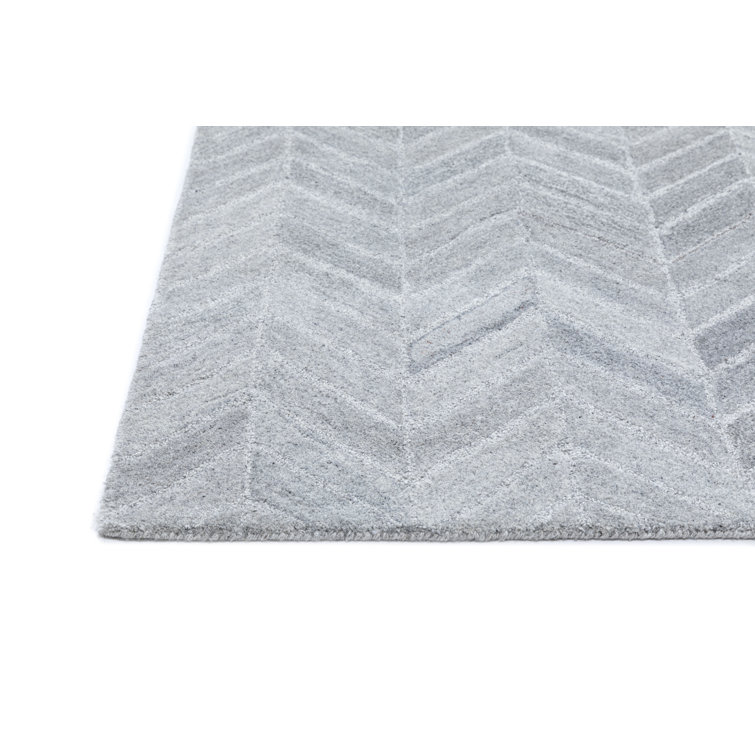 Handmade Herringbone Tufted Wool-Viscose Silver Rug 5' x 8'