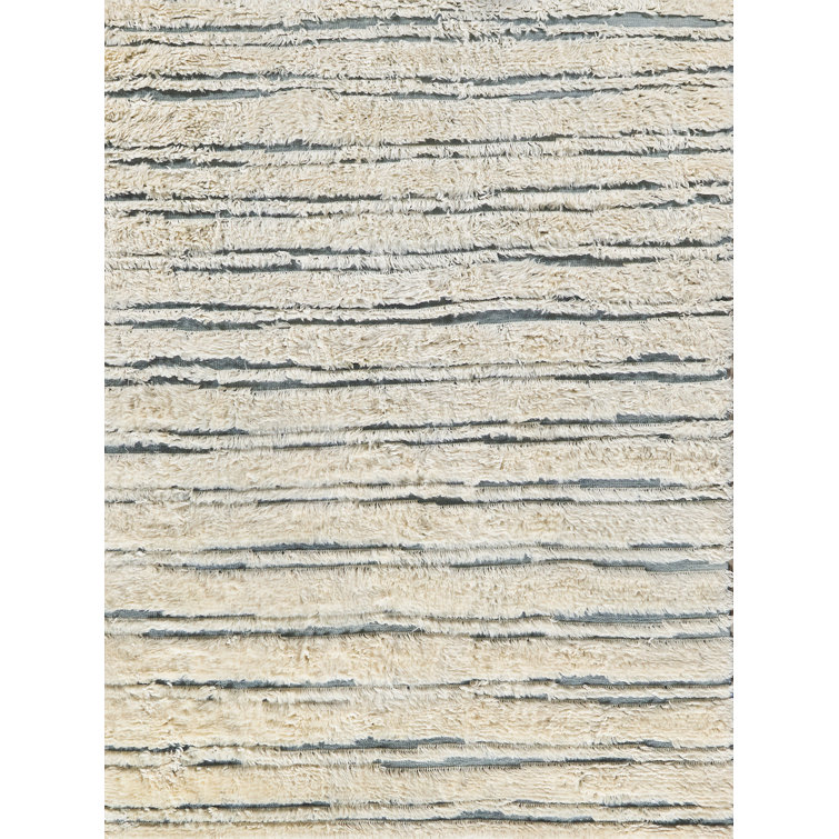Ivory and Gray Hand-Knotted Wool 6' x 9' Rug