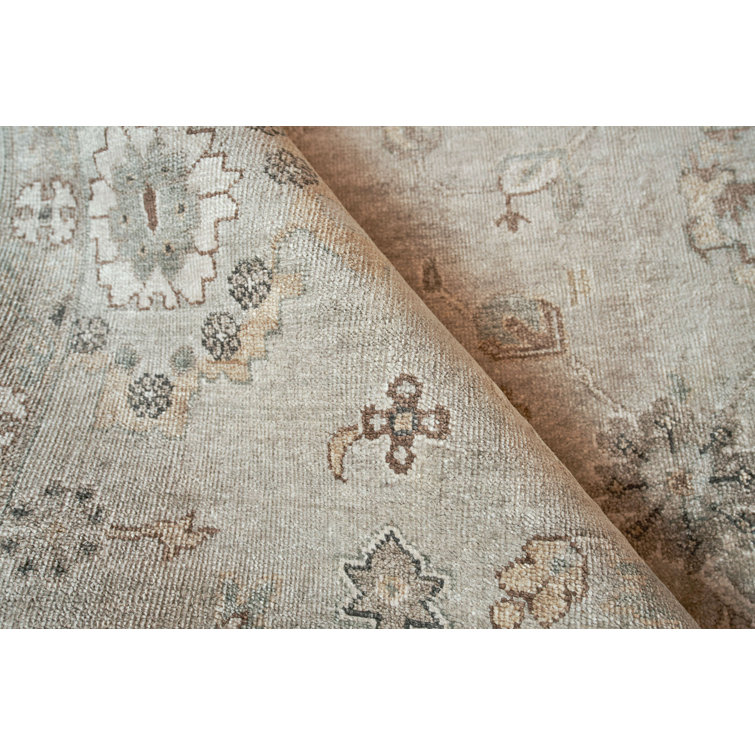 Pewter Elegance 8' x 10' Hand-Knotted Viscose-Cotton-Silk Rug