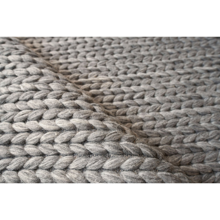Handmade Dark Gray Braided Cotton and Synthetic Area Rug
