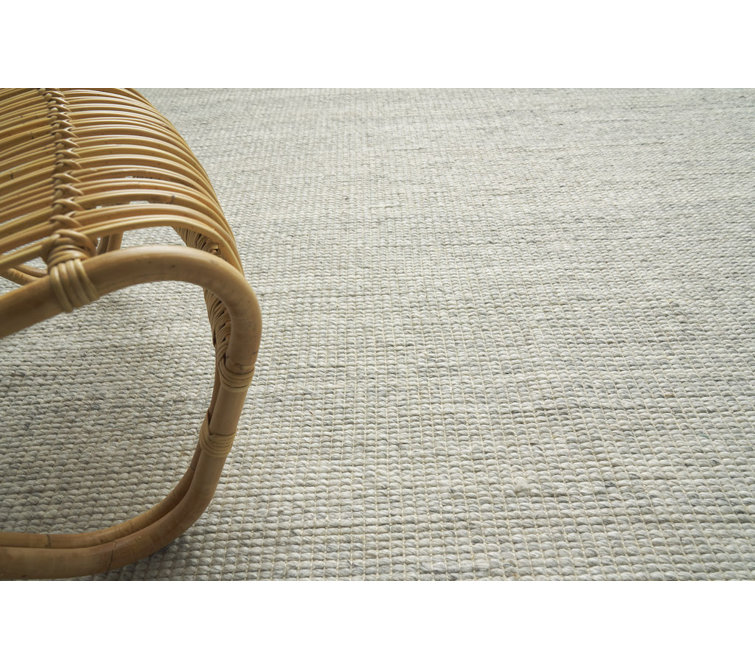 Serene Pebble Light Silver 6' x 9' Hand-Woven Wool Blend Area Rug
