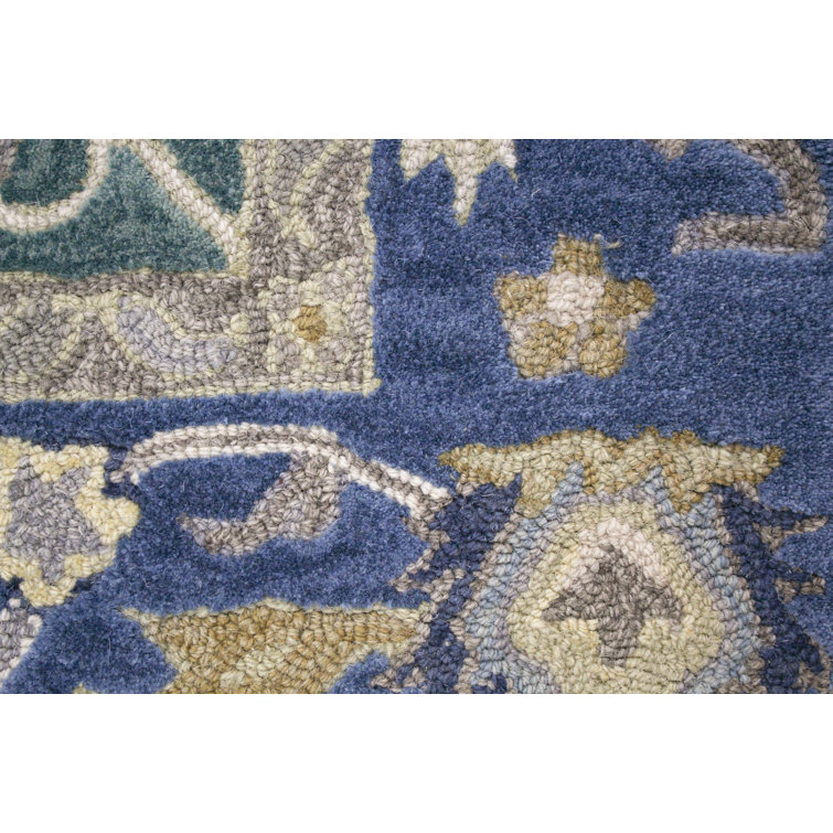 Handmade Blue Wool Floral Tufted 5' x 7' Rug