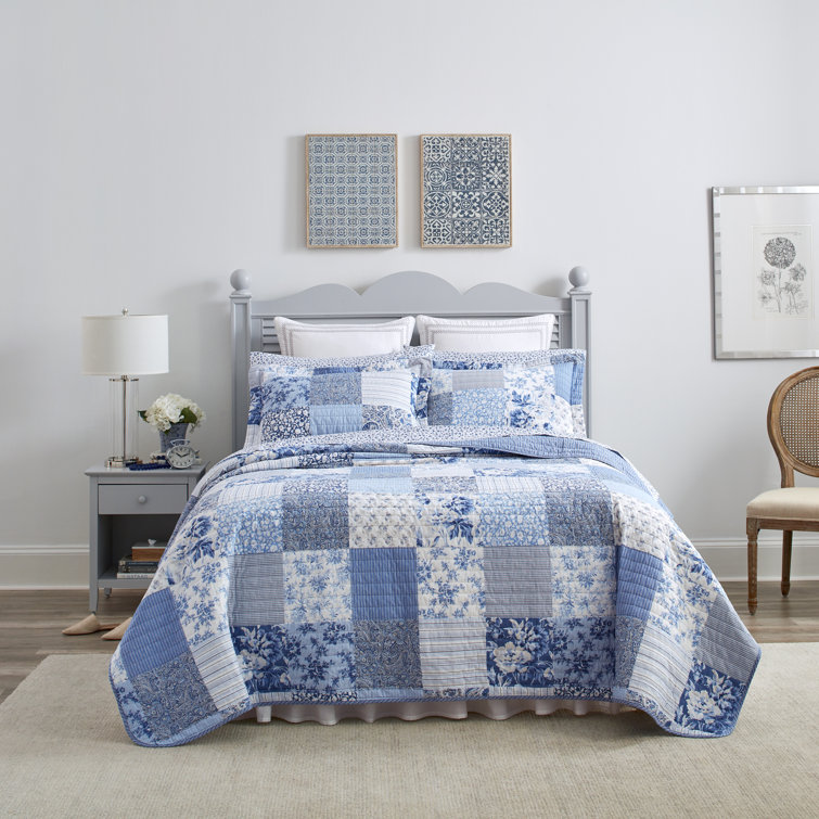 King Blue Cotton Reversible Patchwork Quilt Set