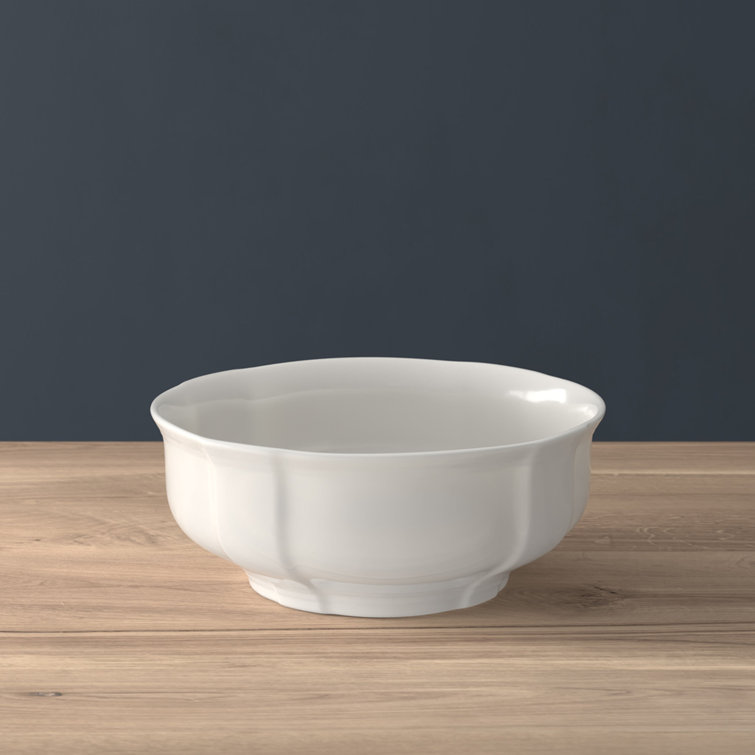 White Ceramic Round Serving Bowl for Salads and Pasta