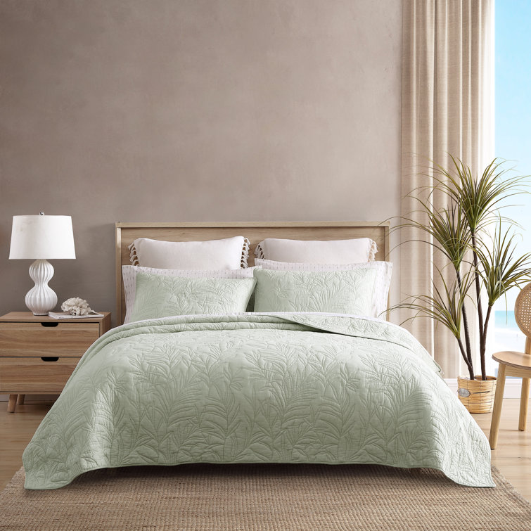 Sage Green Coastal King Cotton Quilt, Reversible and Lightweight