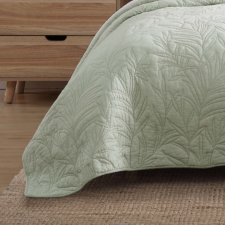 Sage Green Coastal King Cotton Quilt, Reversible and Lightweight