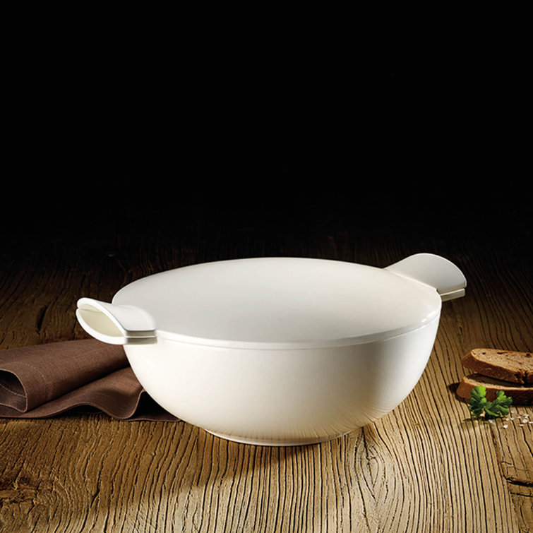 White Ceramic Round Tureen with Lid, 84.5 Ounces