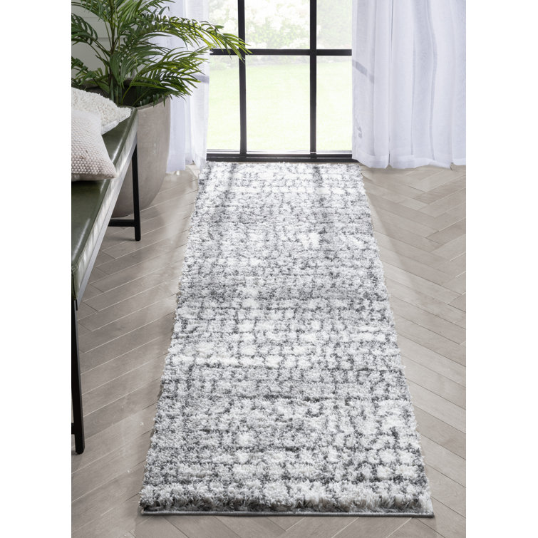 Celeste Sintra Ivory Shag Runner Rug with Geometric Pattern, 2'3" x 7'3"