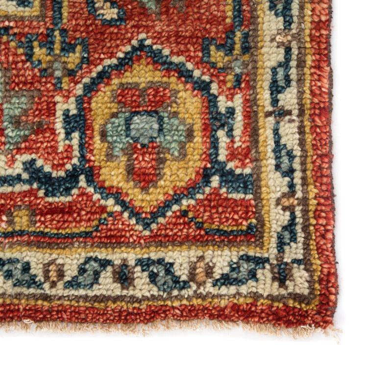 Salinas Willa Traditional Red Wool 10'x14' Hand-Knotted Area Rug