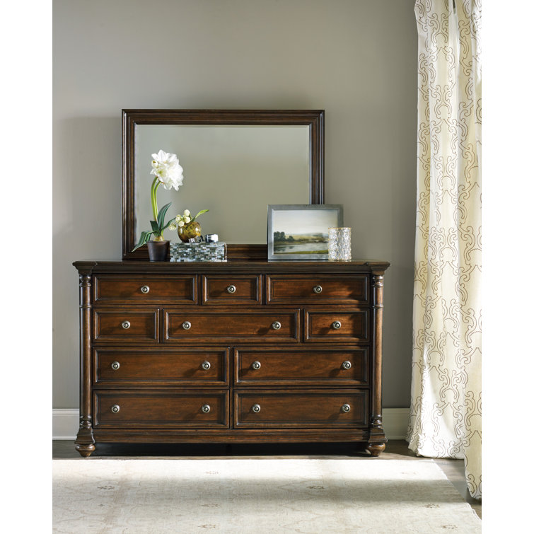 Leesburg Dark Mahogany 10-Drawer Traditional Dresser
