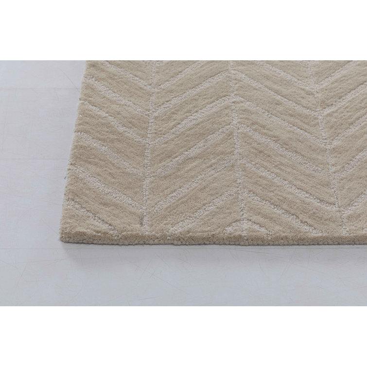 Ivory Herringbone Tufted Wool and Cotton 5' x 8' Rug