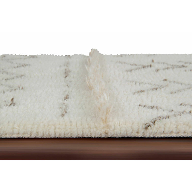 Cream Wool Rectangular Aztec Print Area Rug
