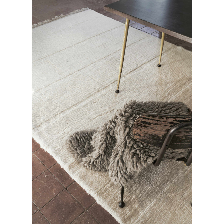 Sheep White Tufted Wool Rectangular Washable Area Rug