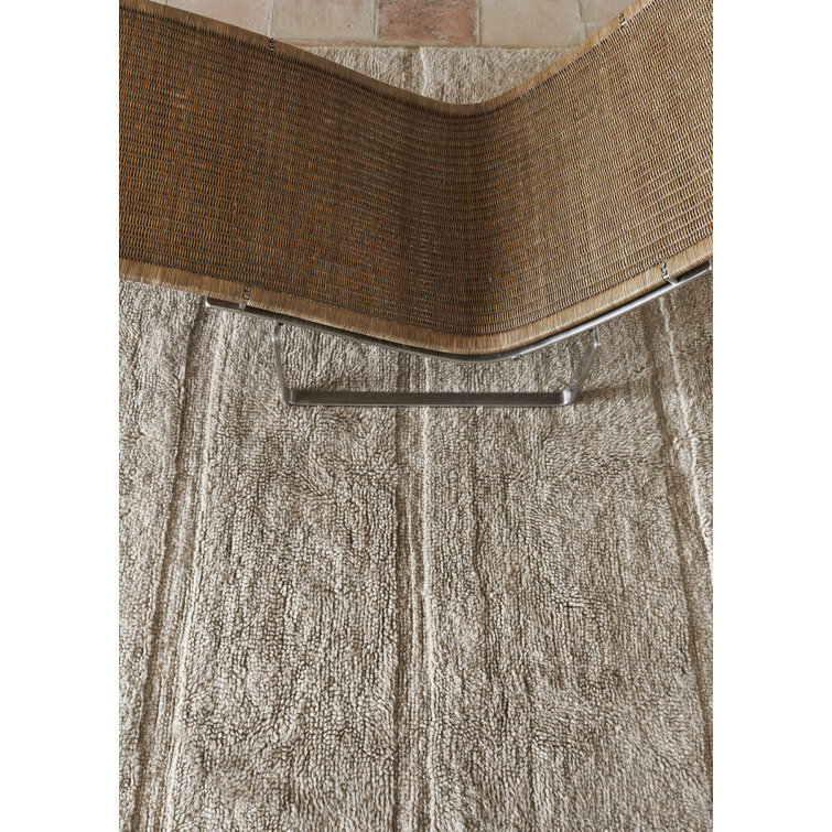 Scandinavian Sheep Beige Tufted Wool Runner Rug with Fringe