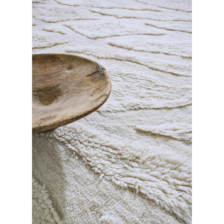 Scandinavian Ivory Wool Handmade Accent Rug with Tassels