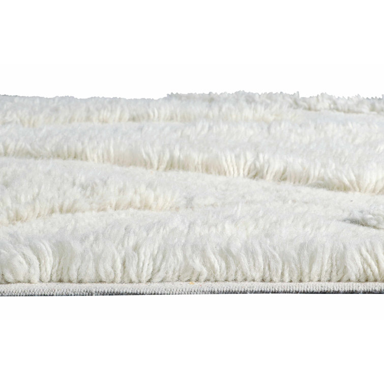 Scandinavian Ivory Wool Handmade Accent Rug with Tassels
