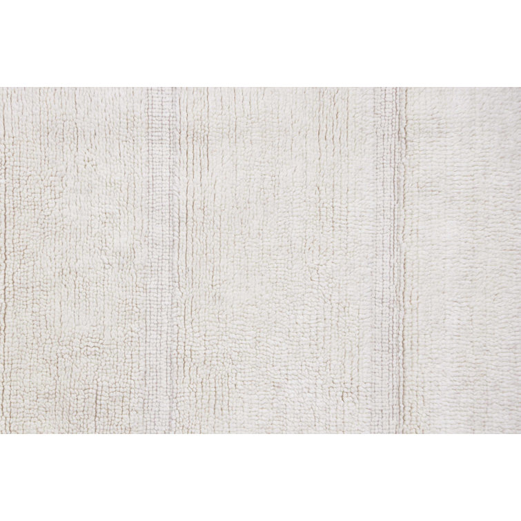 Handmade Off-White Wool Tufted Area Rug with Fringe