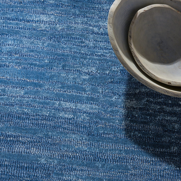 Handmade Blue Abstract Wool and Synthetic 4' x 6' Rug
