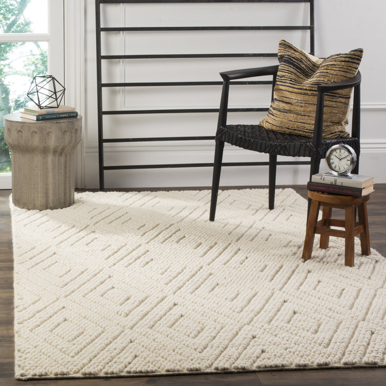Elle Ivory Diamond Handwoven Wool Cotton Rug 4' x 6'