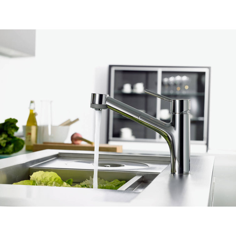 Modern Steel Optik Pull-Out Spray Kitchen Faucet in Chrome