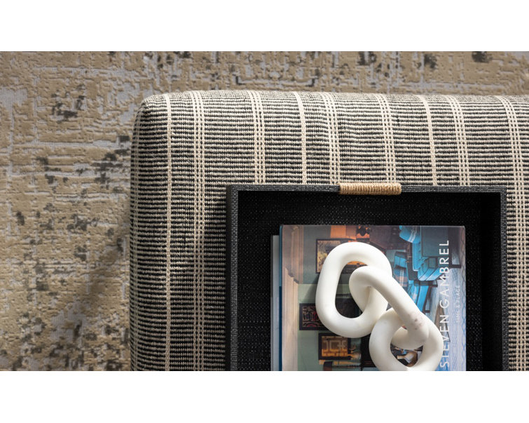 Atlas 13.5'' White Marble and Alabaster Geometric Chain Sculpture